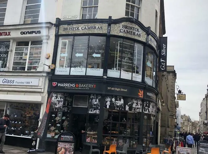 Located One Bedroom Appartamento Bristol